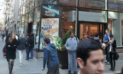 wii u first person premiere personne ligne queue new york nintendo store zombiu triforce game master head vignette